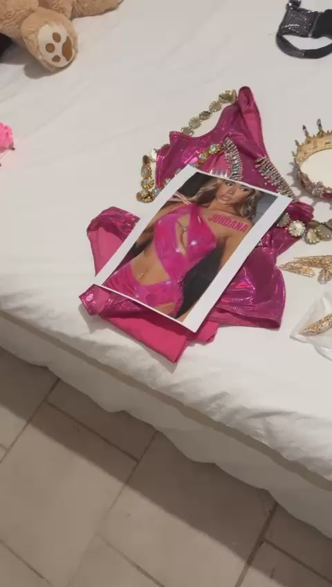 Charger la vidéo : BEAUTY STRASS